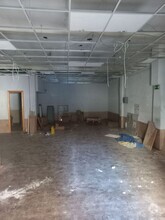 Retail in Móstoles, MAD for lease Interior Photo- Image 1 of 2