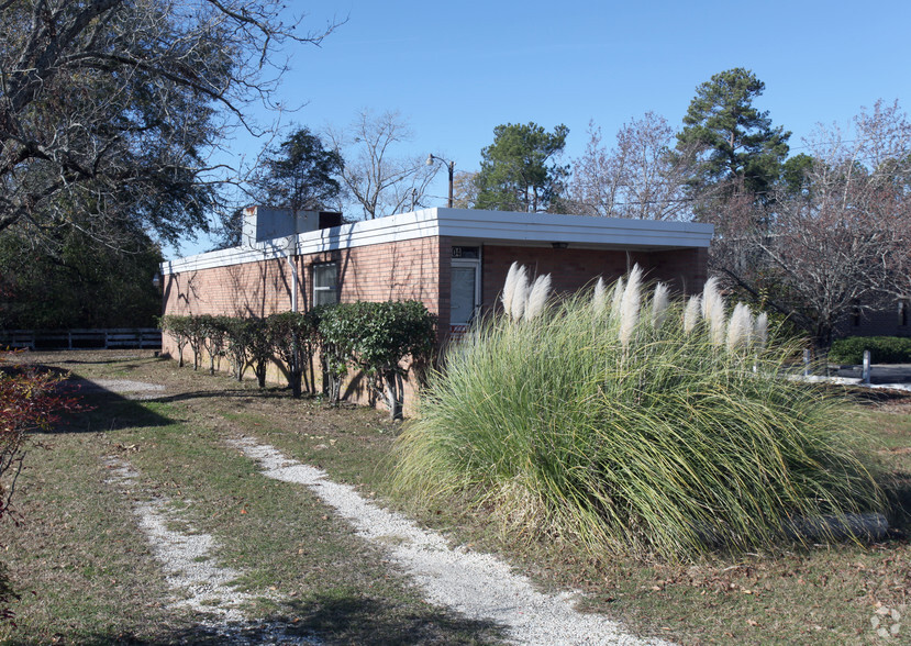 1104 S Main St, Marion, SC for lease - Primary Photo - Image 1 of 2