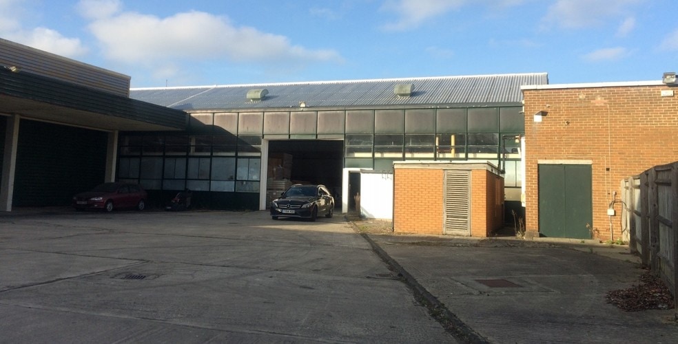 Hunts Rise, Swindon for lease - Building Photo - Image 3 of 11