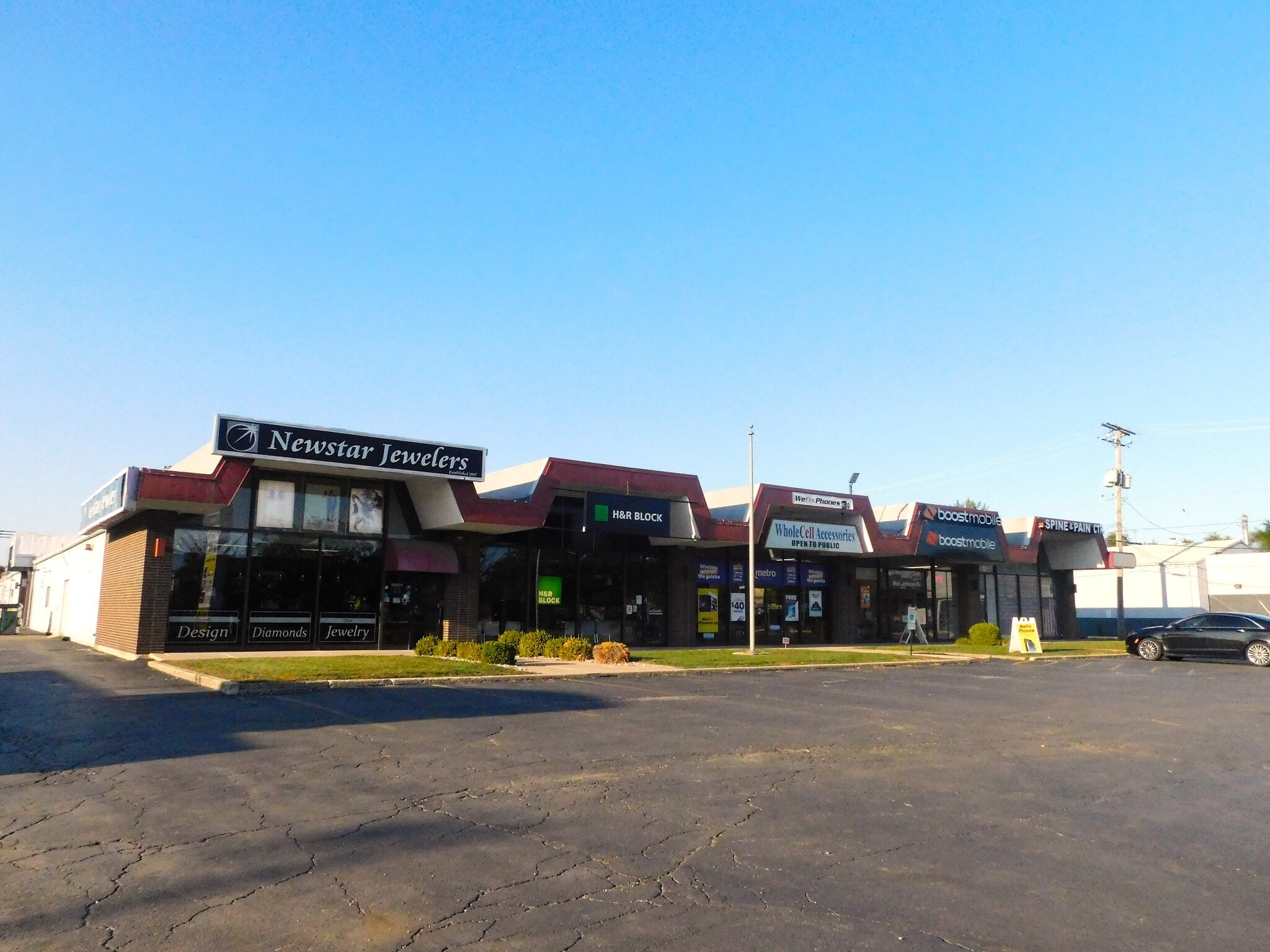 2413-2419 W Jefferson St, Joliet, IL for lease Interior Photo- Image 1 of 8