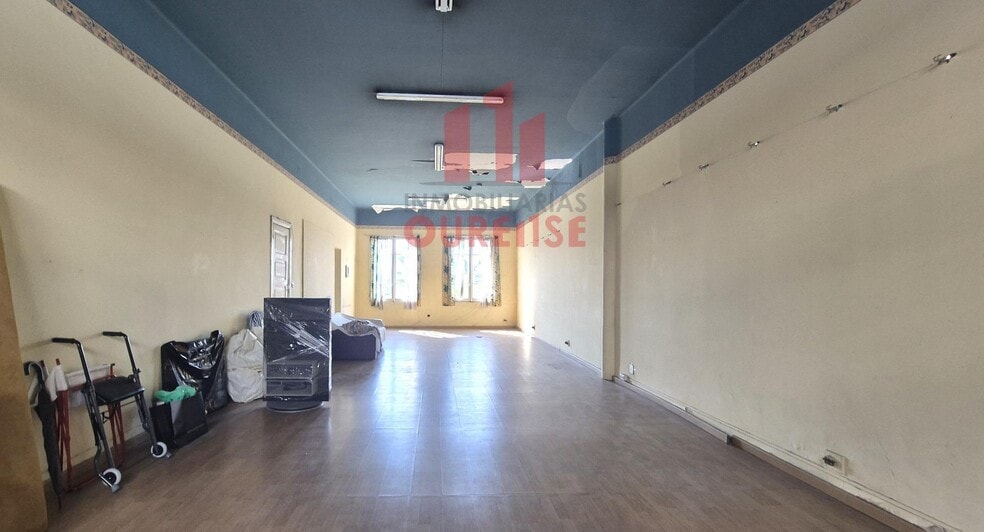 Retail in Ourense, Orense for lease - Building Photo - Image 1 of 8