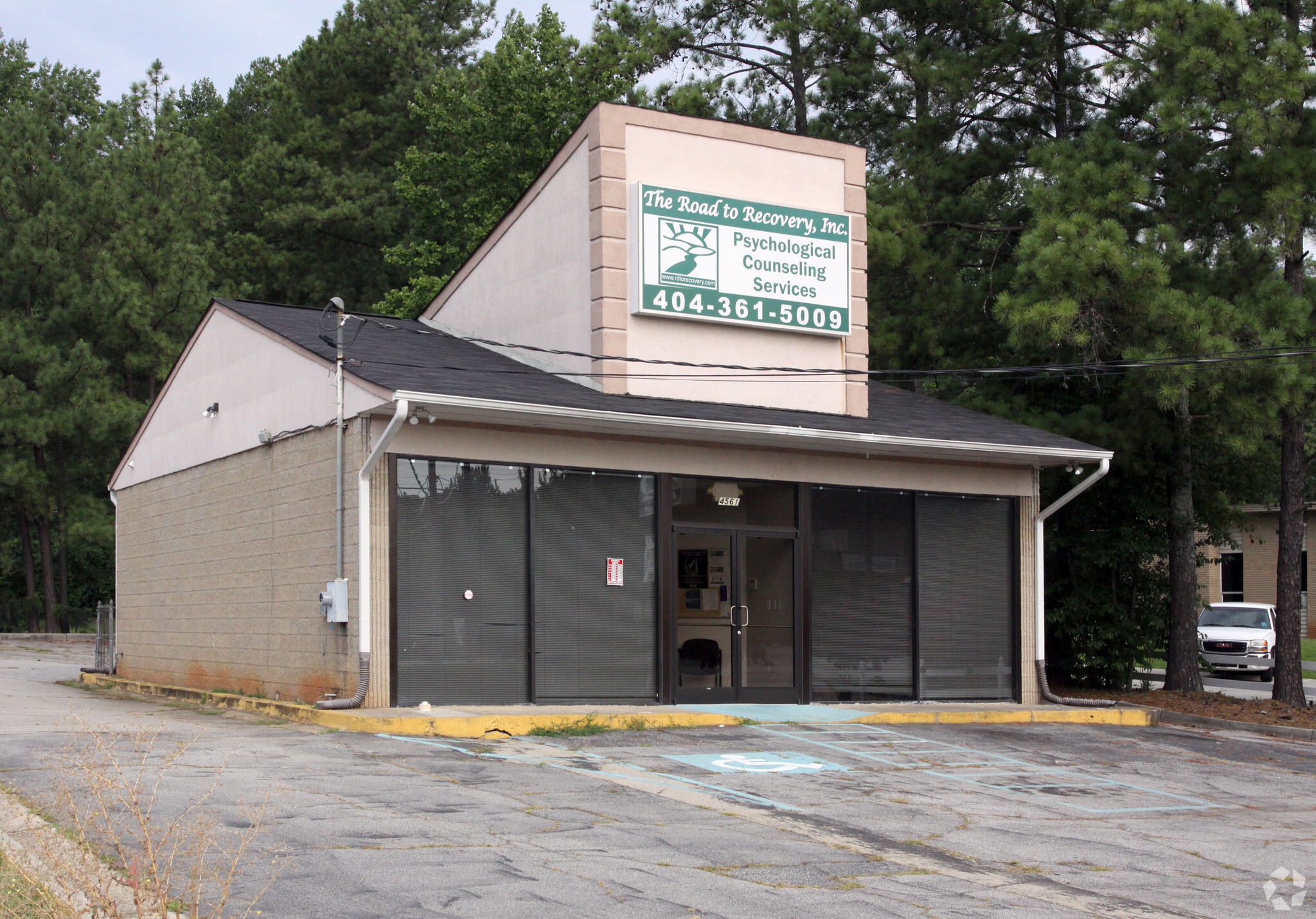 4561 Jonesboro Rd, Forest Park, GA for sale Primary Photo- Image 1 of 1