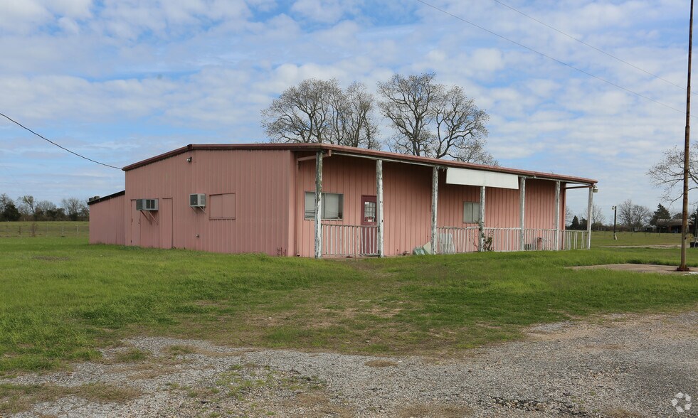 15780 Highway 290 W, Burton, TX for sale - Primary Photo - Image 1 of 1