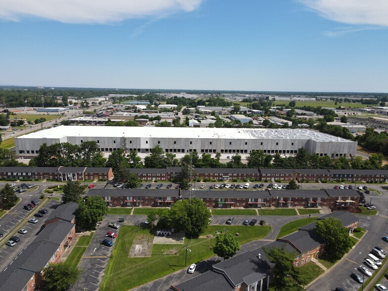 6611 Shepherdsville Rd, Louisville, KY for lease - Building Photo - Image 2 of 4