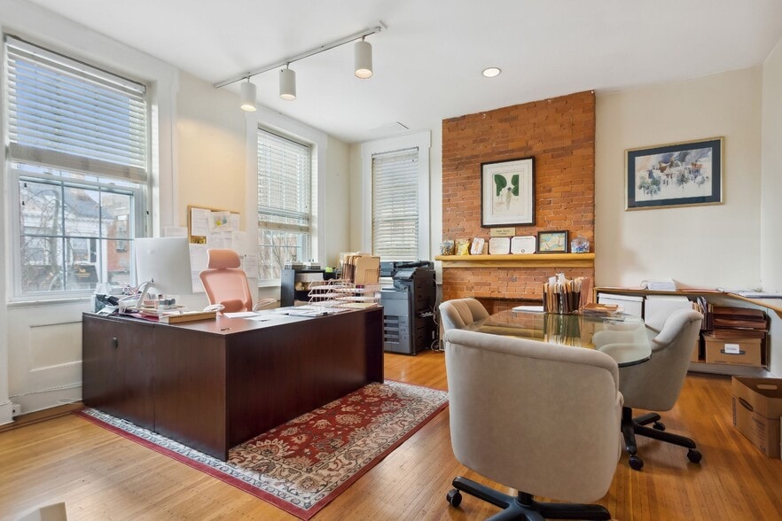 27 Elm St, New Haven, CT for lease - Interior Photo - Image 3 of 12