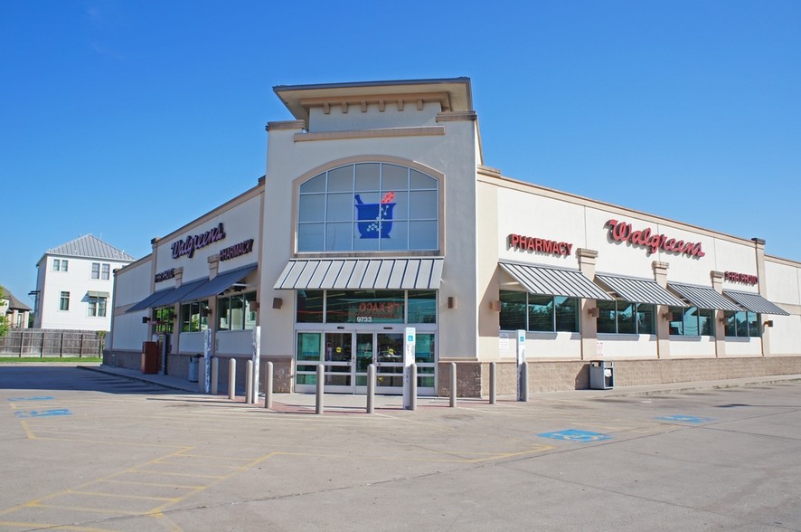 9733 Buffalo Speedway, Houston, TX for sale - Building Photo - Image 1 of 1
