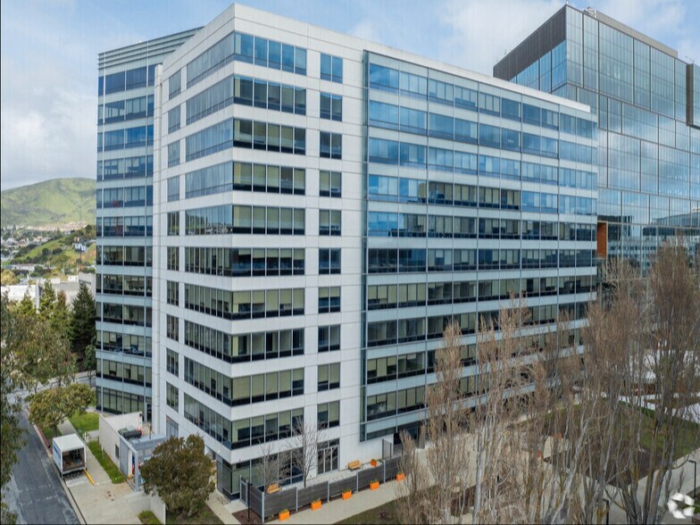 611 Gateway Blvd, South San Francisco, CA for lease - Building Photo - Image 1 of 28