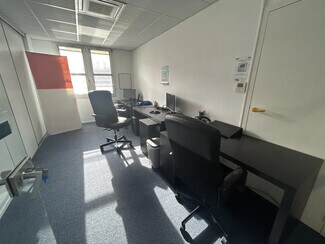 More details for 19 Avenue Louise Michel, Rezé - Office for Lease