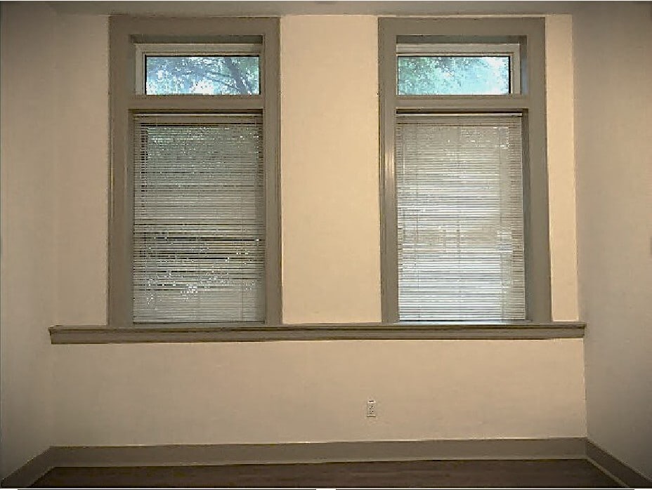 1111 W 39th St, Kansas City, MO for lease Interior Photo- Image 1 of 2