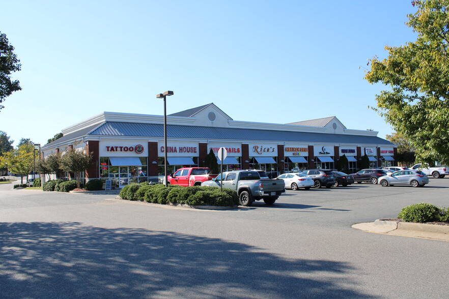 6335 Mechanicsville Tpke, Mechanicsville, VA for lease - Building Photo - Image 1 of 4