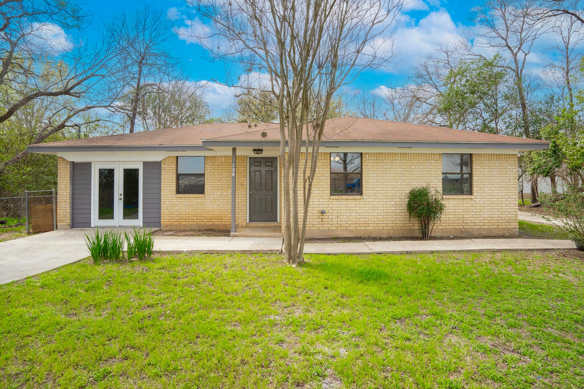 126 Haeckerville Rd, Cibolo, TX for sale Primary Photo- Image 1 of 1