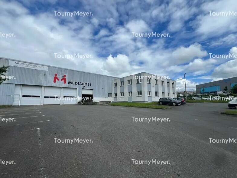 Flex in Rennes for lease - Building Photo - Image 1 of 16