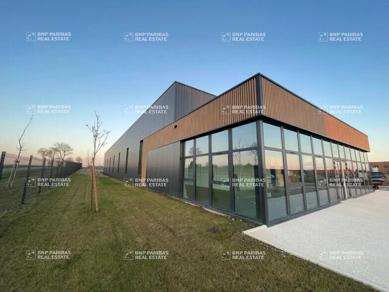 9 Rue Georges Faiveley, Nuits-Saint-Georges for lease - Building Photo - Image 2 of 18