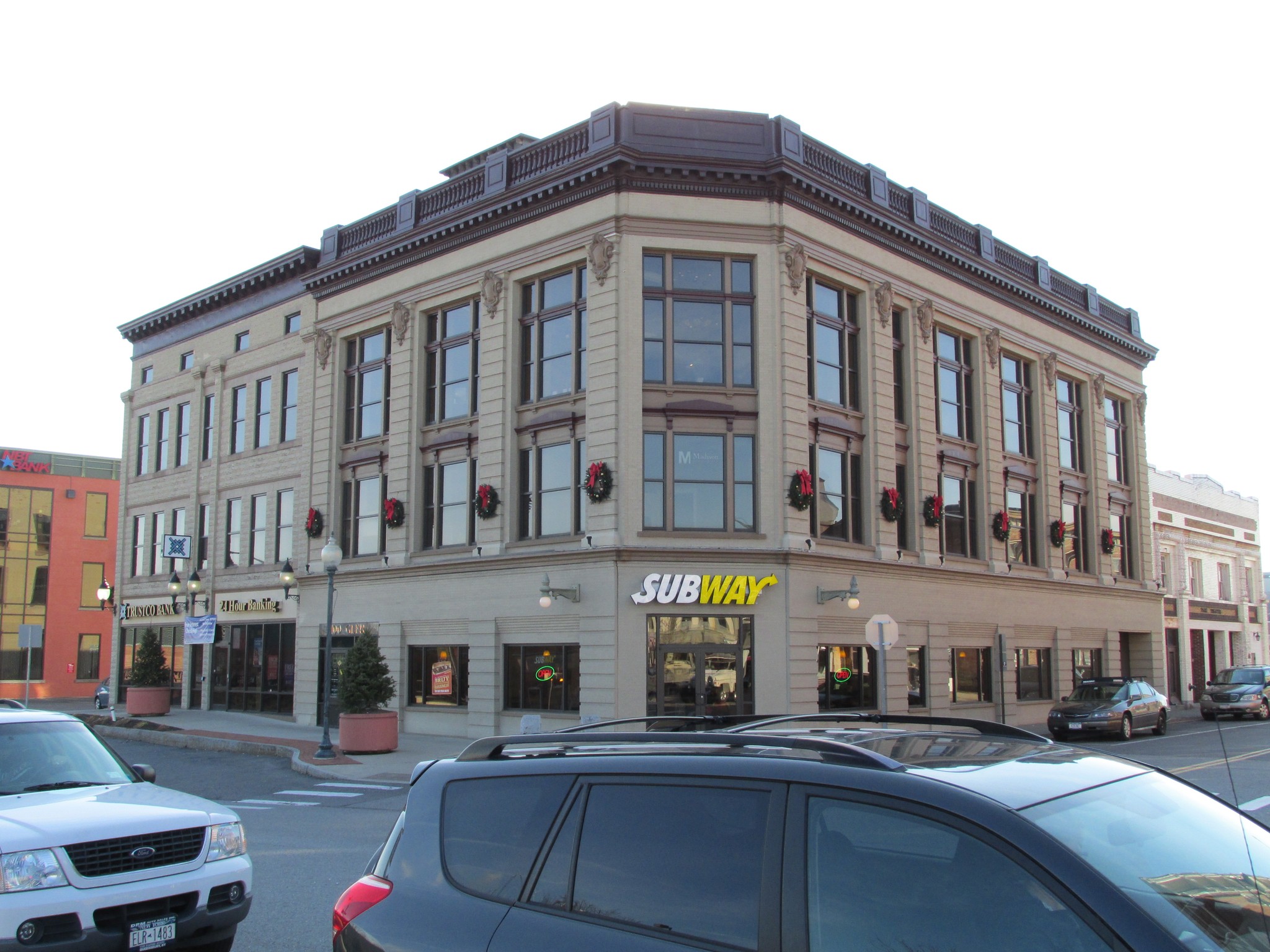 100 Glen St, Glens Falls, NY for lease Building Photo- Image 1 of 7