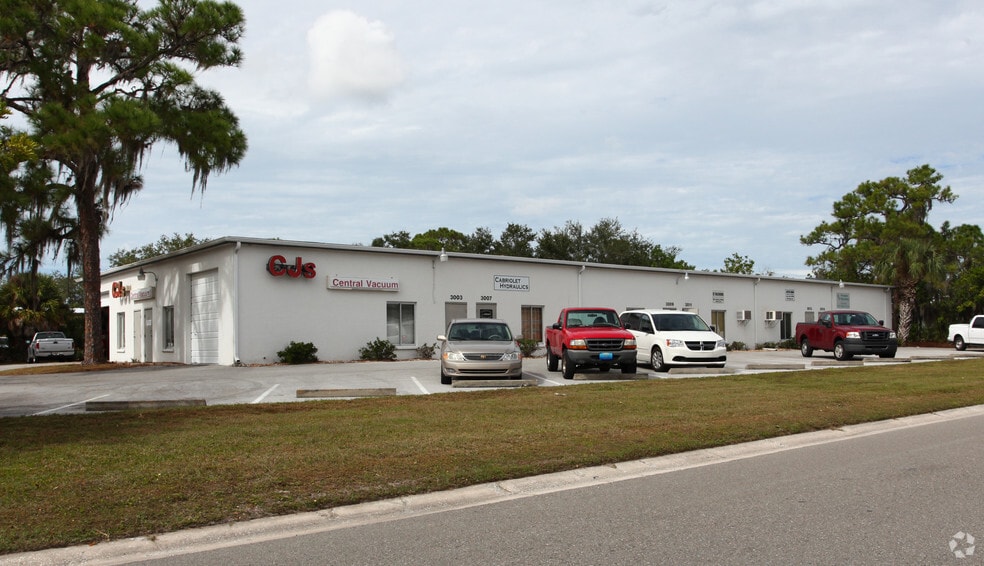 3015 62nd Ave E, Bradenton, FL for lease - Primary Photo - Image 1 of 15