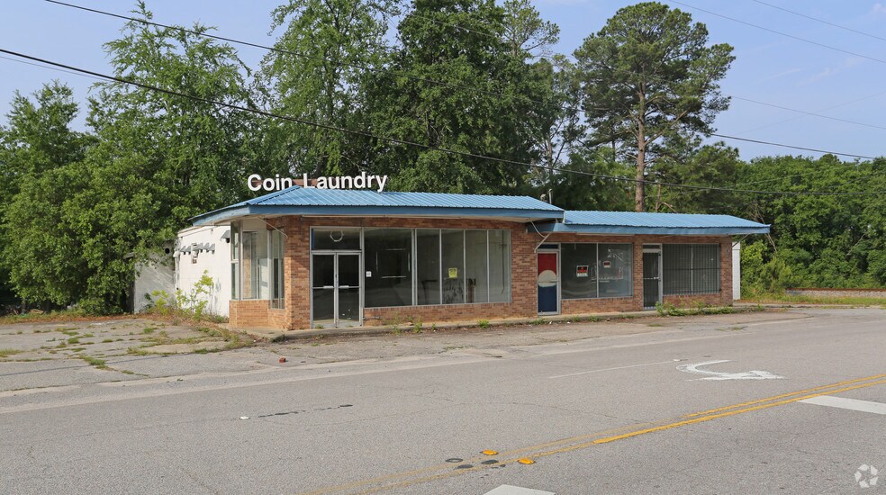 1932 Dunbar Rd, Cayce, SC 29033