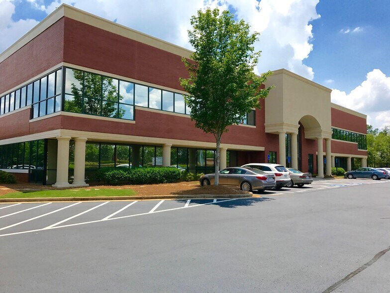 2763 Meadow Church Rd, Duluth, GA 30097