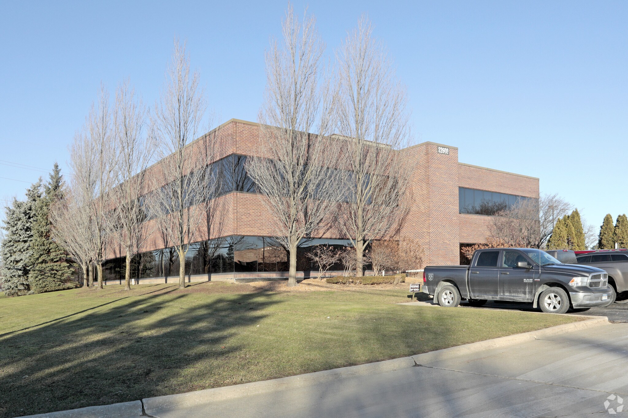 22600 Hall Rd, Clinton Township, MI 48036 Office for Lease