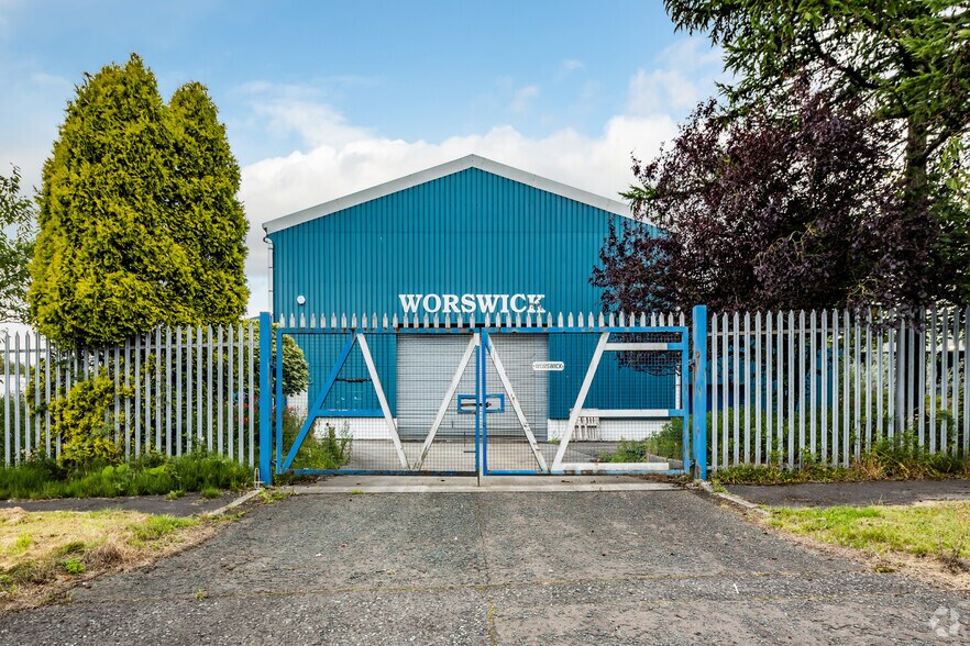 266 Philips Rd, Blackburn for lease - Building Photo - Image 2 of 4