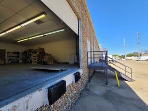 610 Presidential Dr, Richardson, TX for lease Building Photo- Image 2 of 10