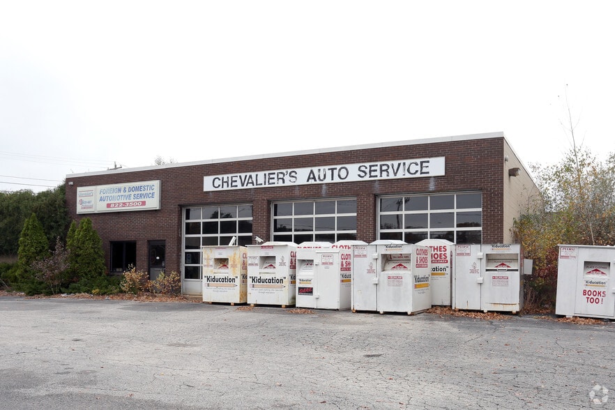 2305 New London Tpke, Coventry, RI for sale - Building Photo - Image 1 of 1
