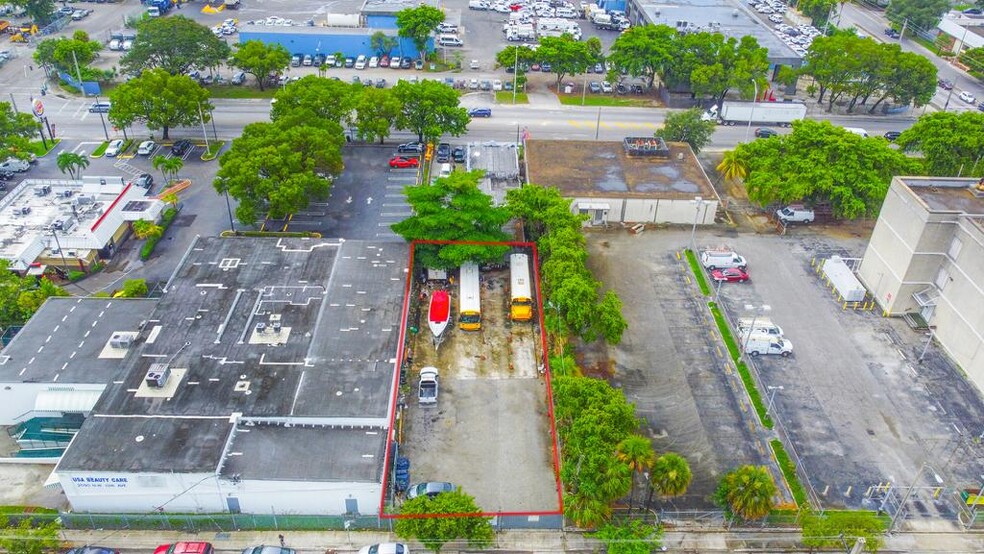 21st, Miami, FL for sale - Primary Photo - Image 1 of 1