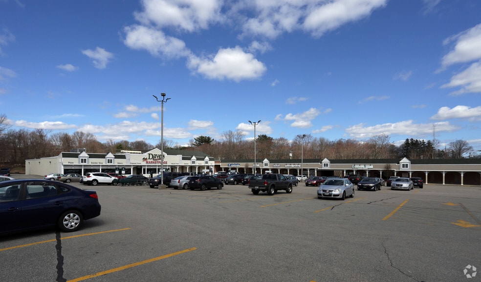1-23 Coventry Shoppers Park, Coventry, RI for lease - Building Photo - Image 3 of 19