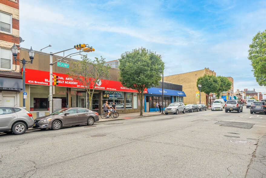 434-436 Broadway, Bayonne, NJ for sale - Building Photo - Image 1 of 1