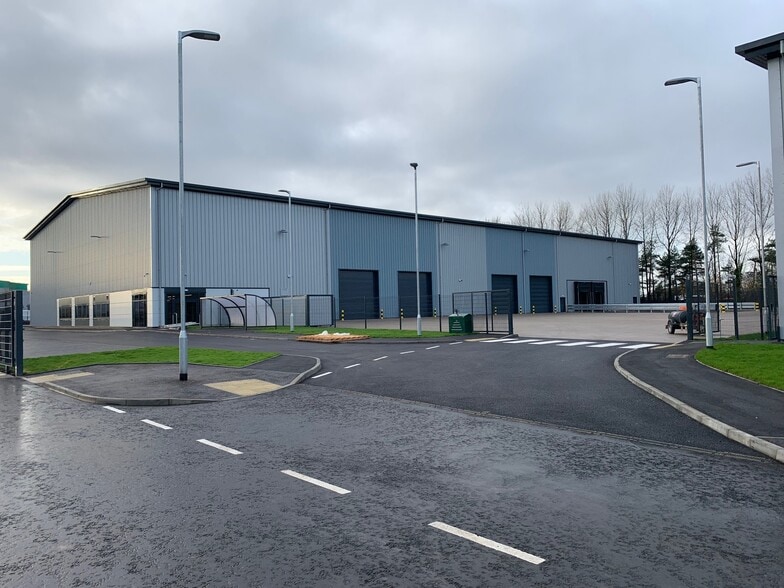 Craig Pl, Bellshill for lease - Building Photo - Image 1 of 17