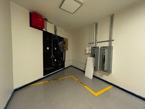 1350 Grant Rd, Mountain View, CA for lease Interior Photo- Image 1 of 11