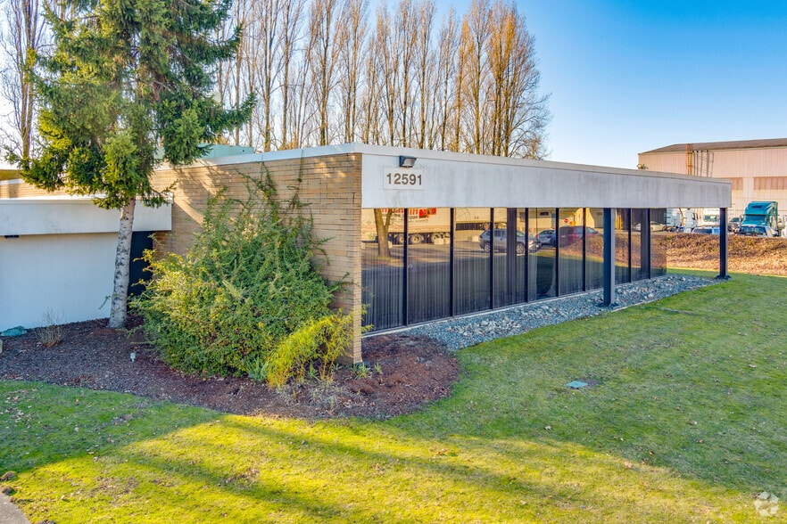 12591 Vulcan Way, Richmond, BC for lease - Building Photo - Image 2 of 4