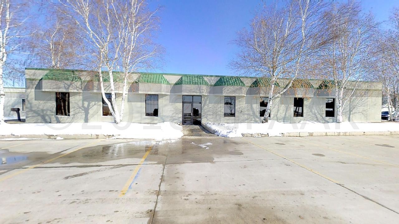 4324 University Ave, Grand Forks, ND for sale Primary Photo- Image 1 of 1