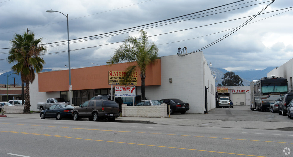 8828 Lankershim Blvd, Sun Valley, CA for sale - Primary Photo - Image 1 of 1