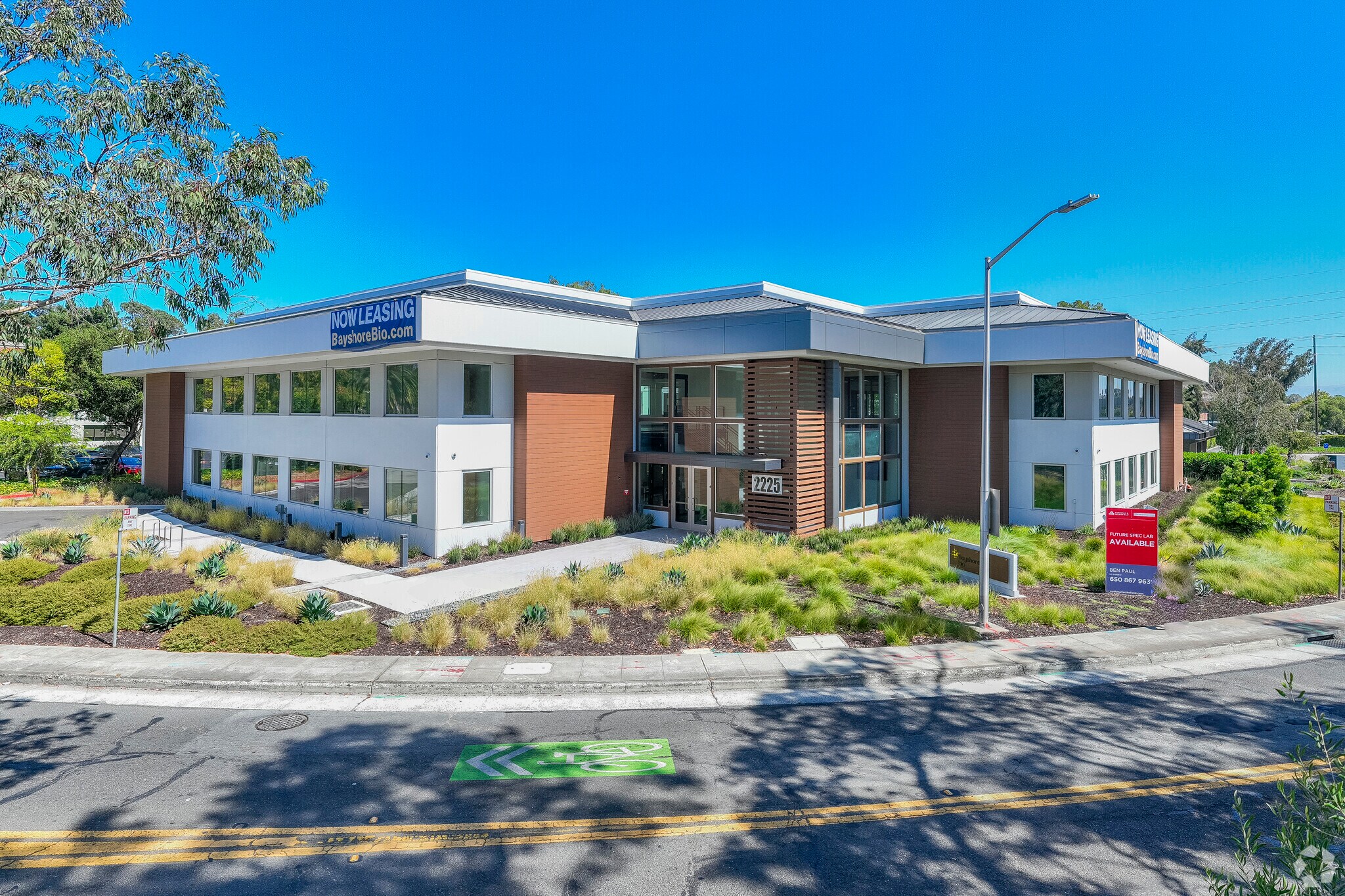 2225 E Bayshore Rd, Palo Alto, CA for lease Building Photo- Image 1 of 22