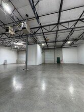 6002-6026 NE 112th Ave, Portland, OR for lease Interior Photo- Image 1 of 3