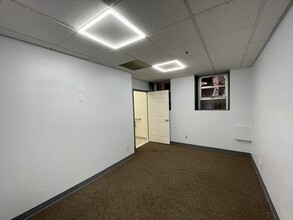 63 Ramapo Valley Rd, Mahwah, NJ for lease Interior Photo- Image 2 of 4