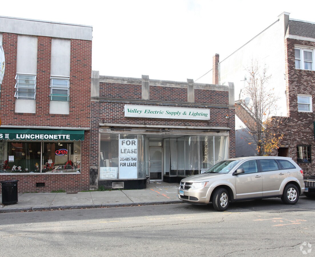 240 Main St, Ansonia, CT 06401