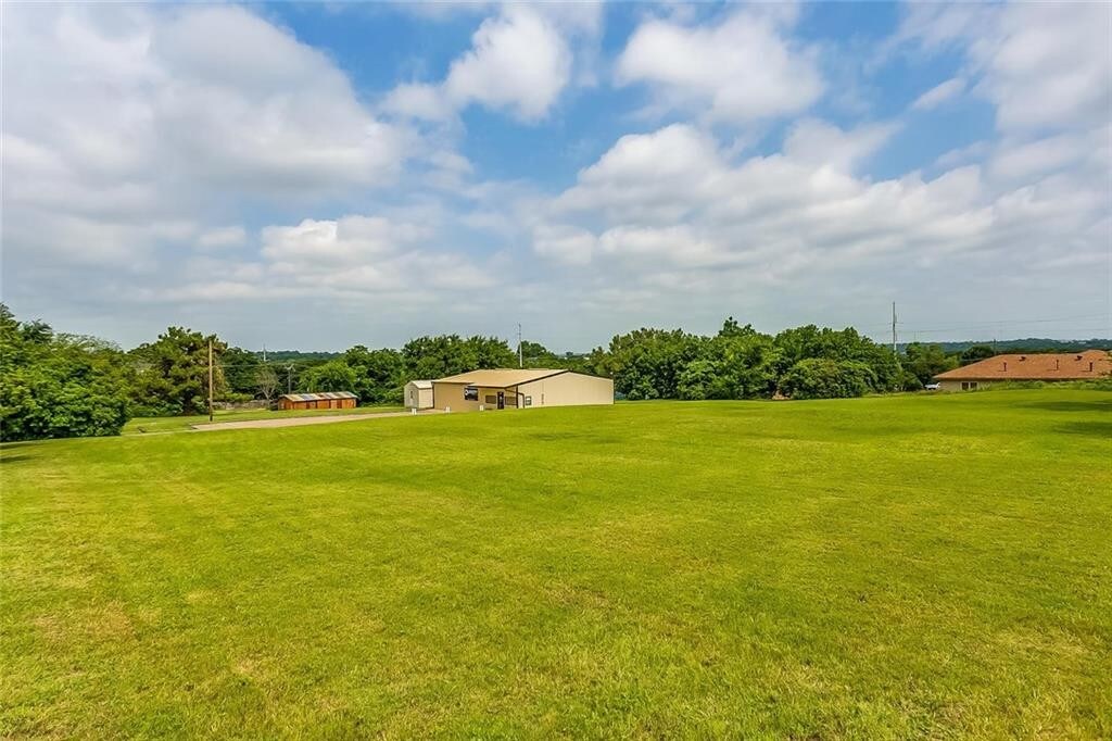 1803 Clear Lake Rd, Weatherford, TX 76086