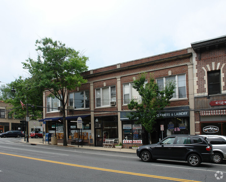 2108 Boston Post Rd, Larchmont, NY for sale - Primary Photo - Image 1 of 1