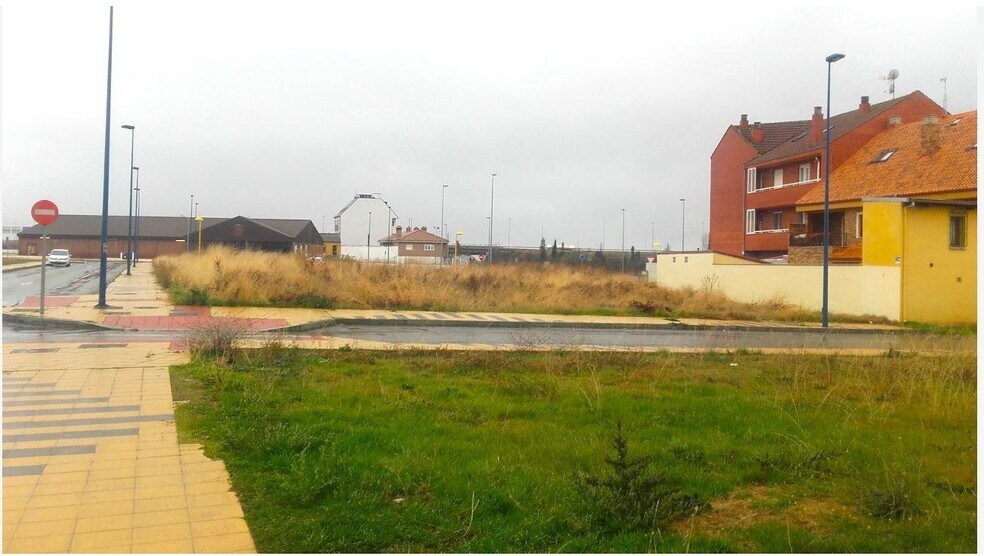 Land in León, León for sale - Building Photo - Image 2 of 7