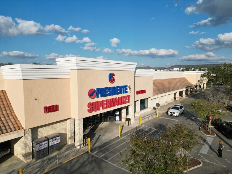 1301-1387 E Vine St, Kissimmee, FL for lease - Building Photo - Image 1 of 7