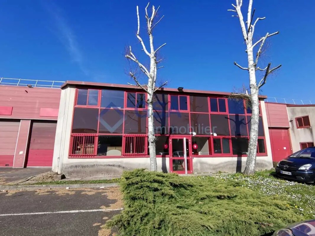 Flex in Bondoufle for lease Building Photo- Image 1 of 2