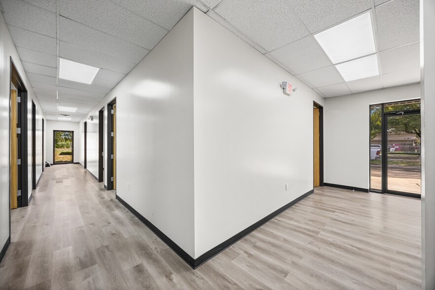 11950 Alief Clodine Rd, Houston, TX for lease - Building Photo - Image 3 of 19