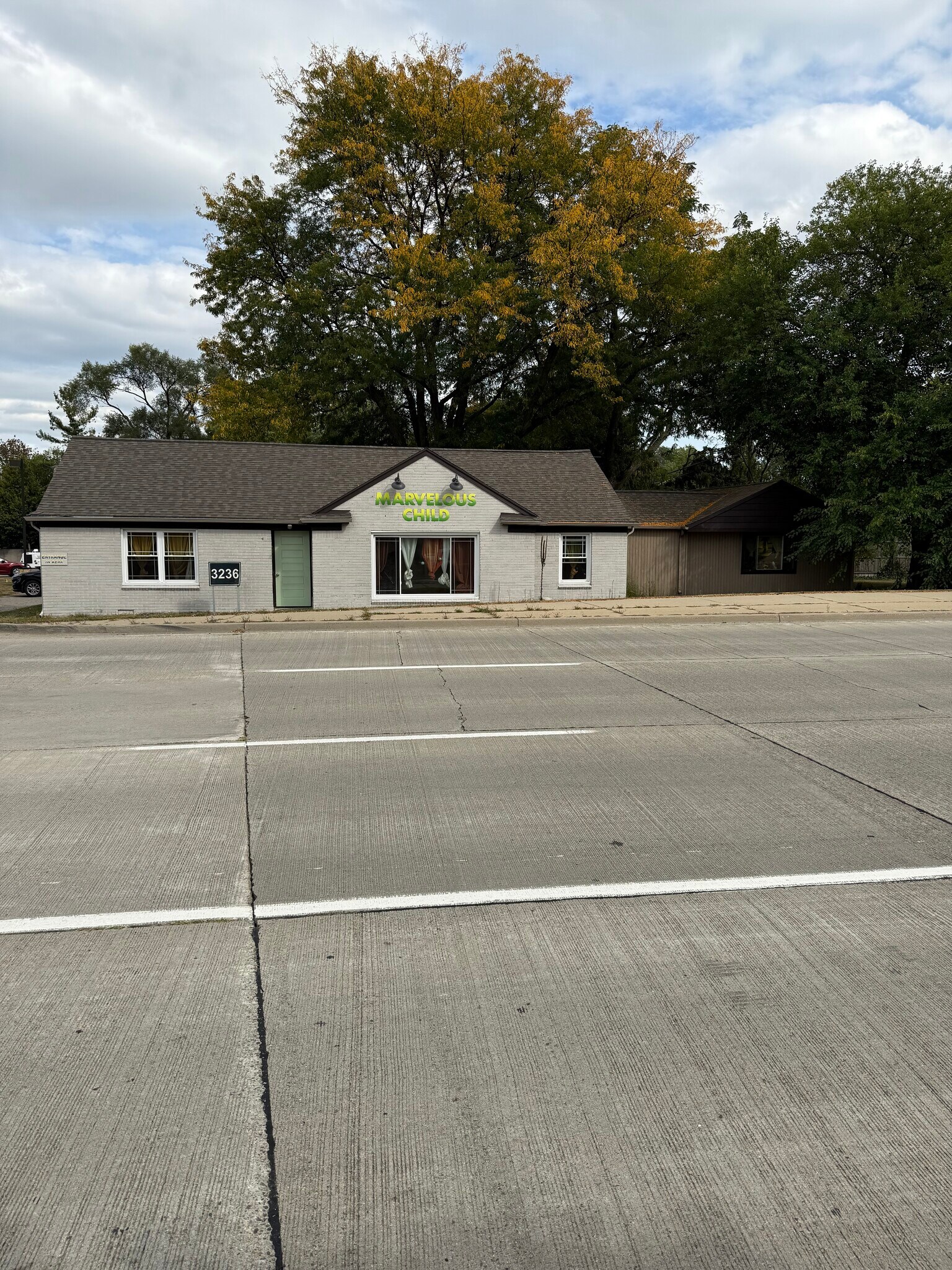 3236 Rochester Rd, Troy, MI for lease Building Photo- Image 1 of 4