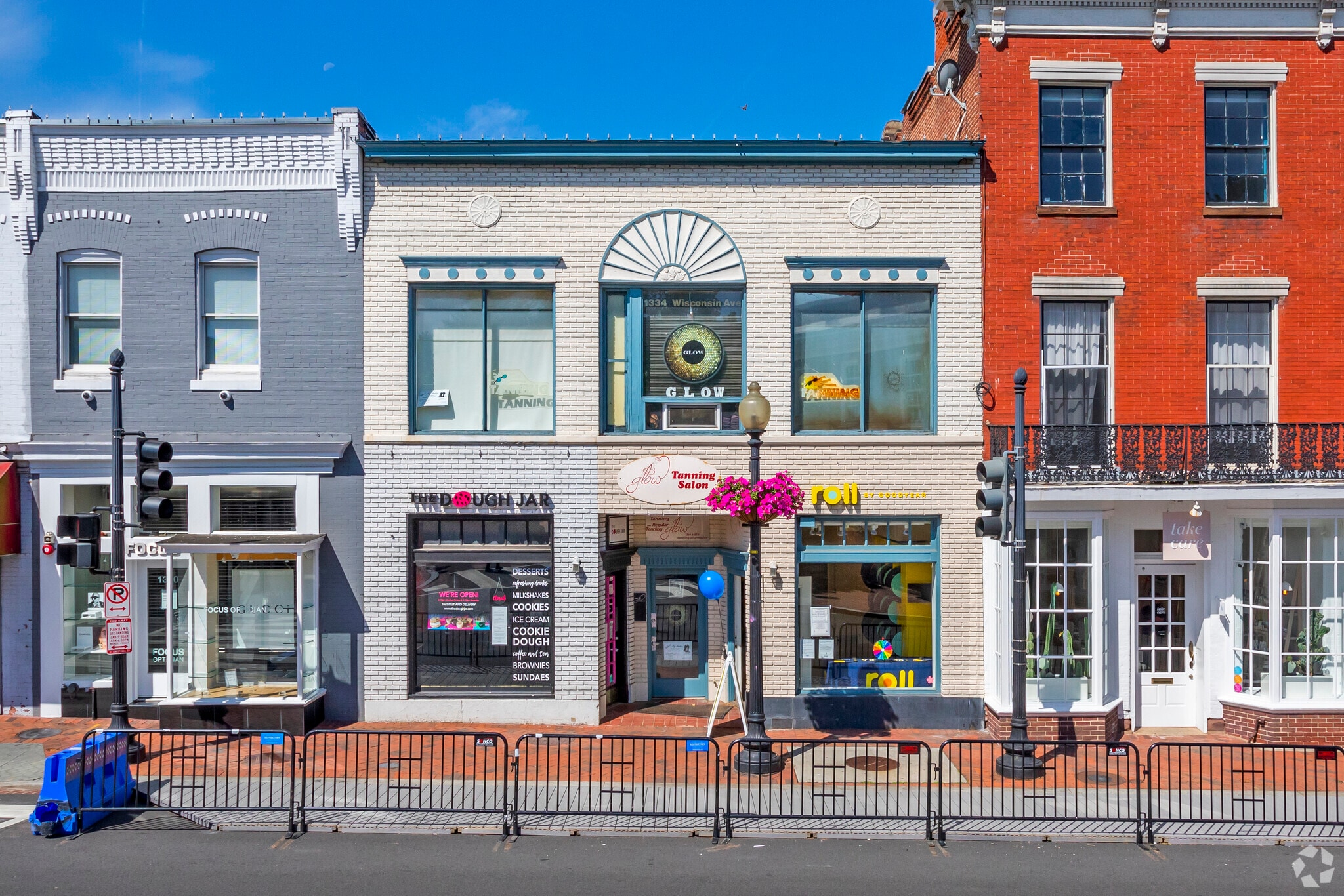 13321336 Wisconsin Ave NW, Washington, DC 20007