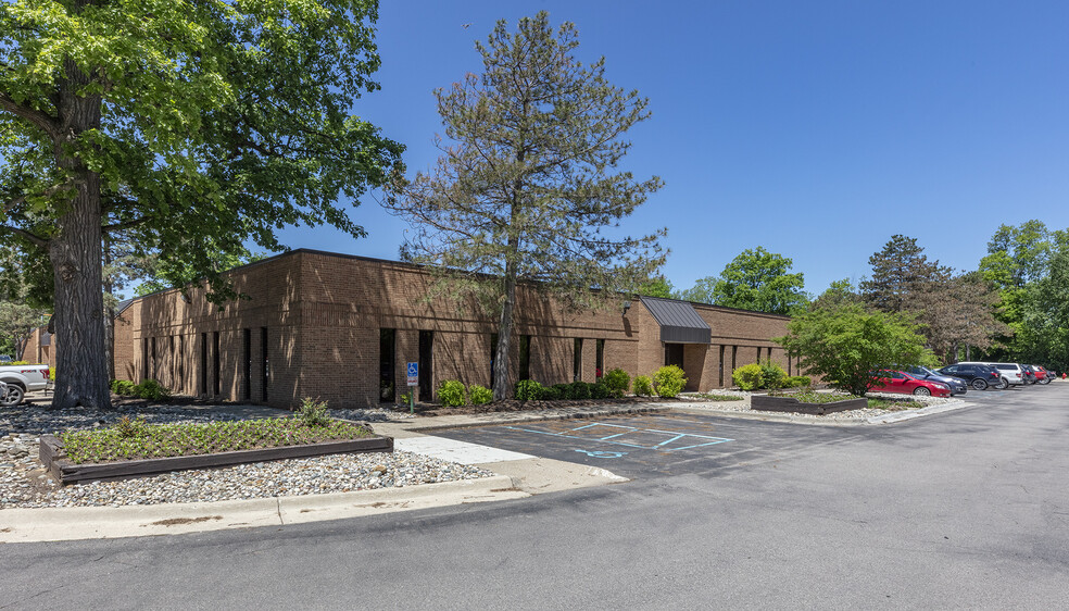 1200-1250 Eisenhower Pl, Ann Arbor, MI for lease - Building Photo - Image 1 of 6