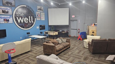 2340-2394 Genoa Business Park Dr, Brighton, MI for lease Interior Photo- Image 1 of 4