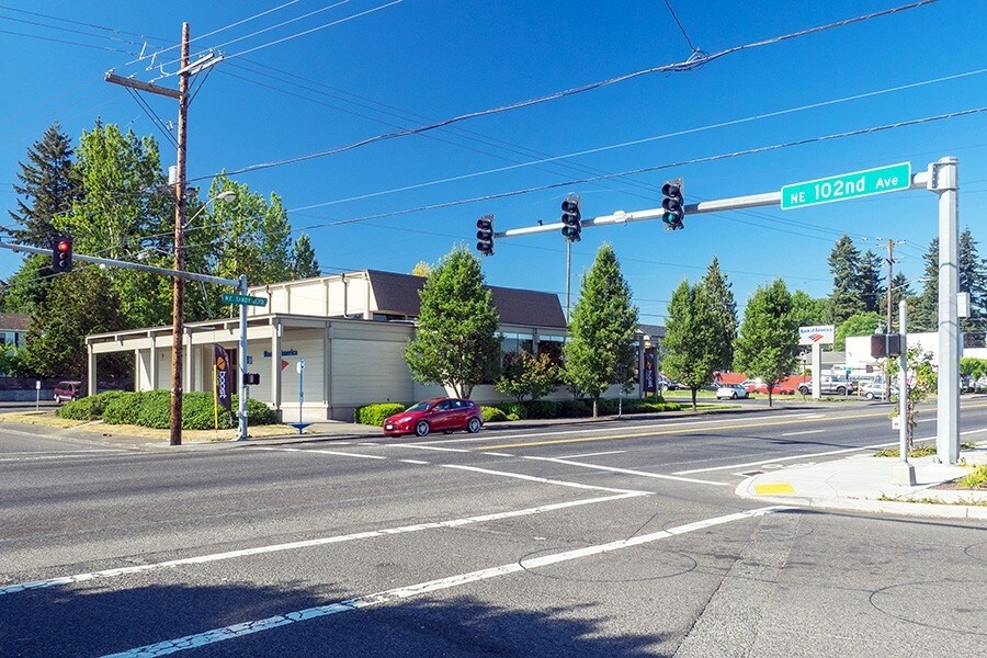 10120 NE Sandy Blvd, Portland, OR 97220 (10120 NE Sandy Blvd. Portland