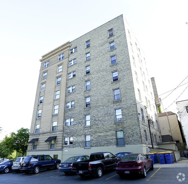 68 Ransom Ave NE, Grand Rapids, MI for sale - Building Photo - Image 2 of 4