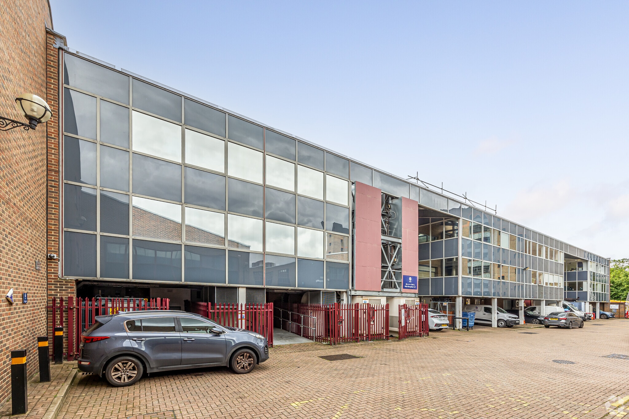 Wapping Ln, London for lease Primary Photo- Image 1 of 4